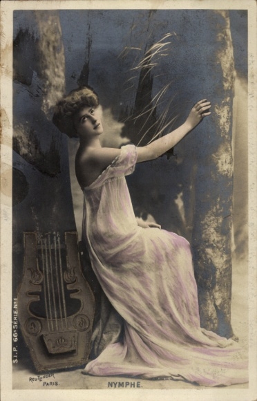 Ak Nymphe, Junge Frau, Musikinstrument