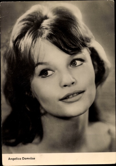 Ak Schauspielerin Angelica Domröse, Portrait, DEFA, Verwirrung der Liebe