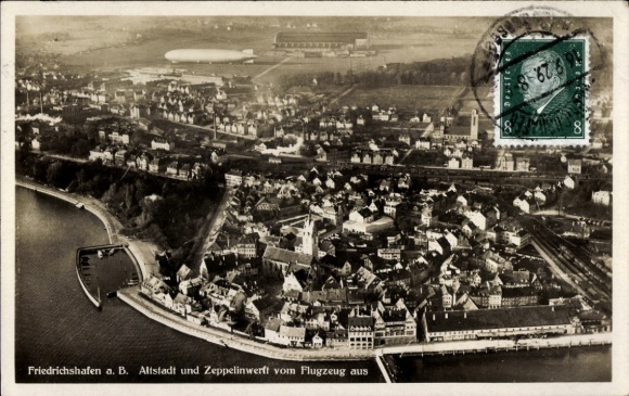Ak Friedrichshafen am Bodensee, Fliegeraufnahme der Zeppelinwerft, Ort