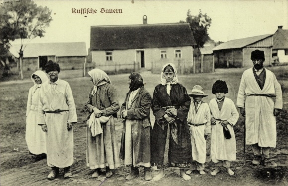 Ak Russisches Dorf, Bauern