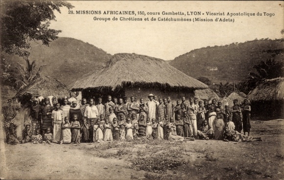 Ak Kpalimé Togo, Gruppenfoto von Christen und Katechumenen, Mission d'Adeta, Togo