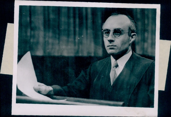Foto Nürnberger Prozess, Rechtsanwalt Dr. Alfred Seidl, Verteidiger von Hans Frank und Rudolf Hess