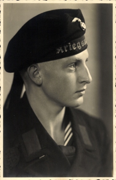 Foto Ak Matrose der Kriegsmarine in Uniform, Portrait