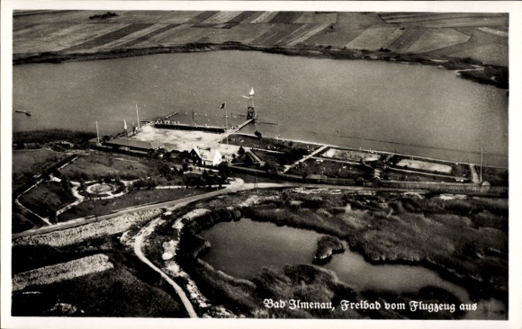 Ak Ilmenau in Thüringen, Fliegeraufnahme vom Freibad und Umgebung