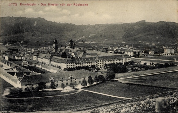 Ak Einsiedeln Kanton Schwyz Schweiz,  Kloster von der Rückseite, Landschaft, 