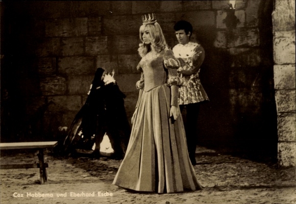 Ak Schauspielerin Cox Habbema und Eberhard Esche, Wie heiratet man einen König