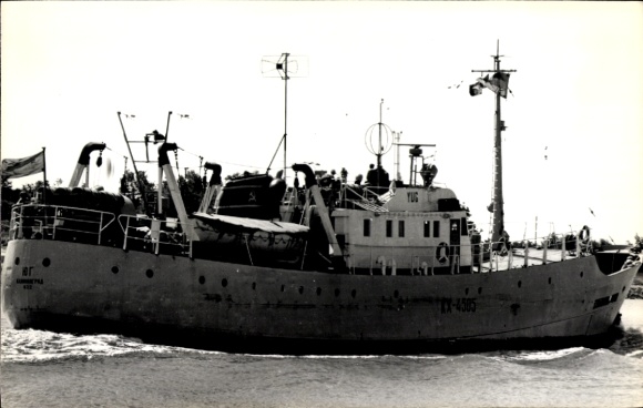 Foto Hafenpartie, Schlepper