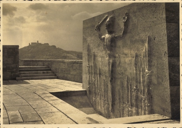 Studentika Ak Lutherstadt Eisenach in Thüringen, Ehrenmal der Deutschen Burschenschaft, Denkstein